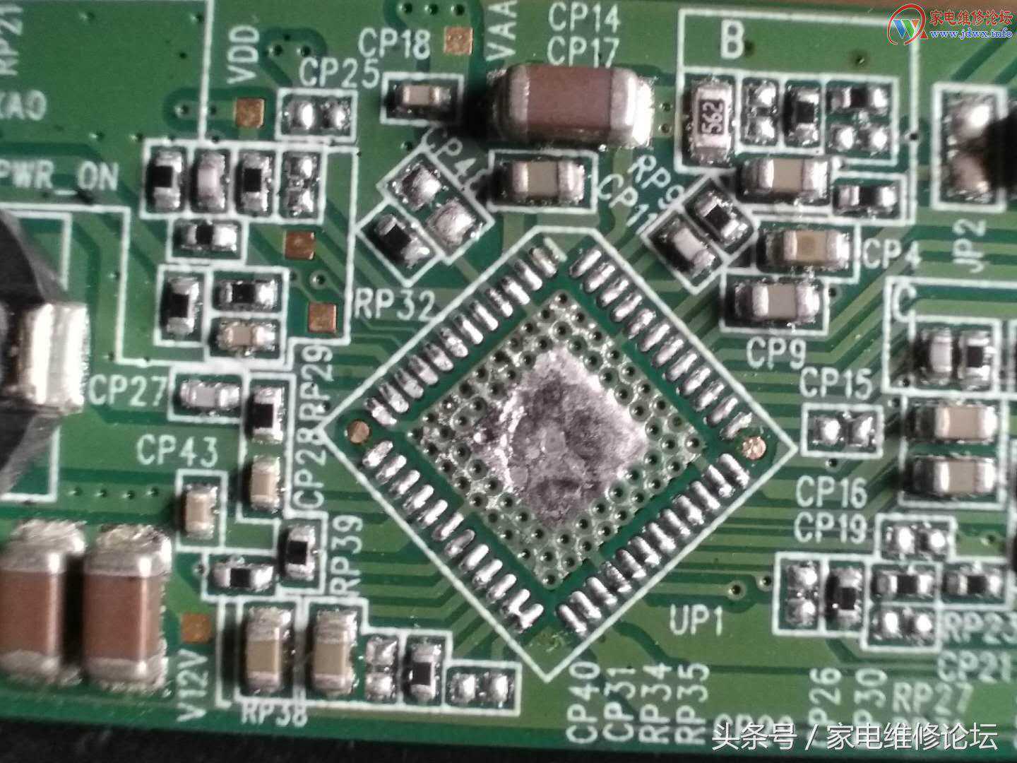 TCL液晶电视L42F2590E黑屏故障一波三折维修成功